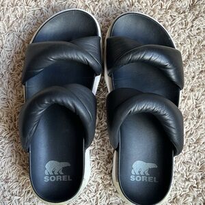 SOREL VIIBE™ TWIST SLIDE WOMEN'S FLAT SANDAL